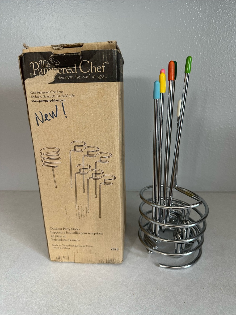 7 Pampered Chef Outdoor Party Sticks Can Glass Bottle Drink Holder Stakes NEW